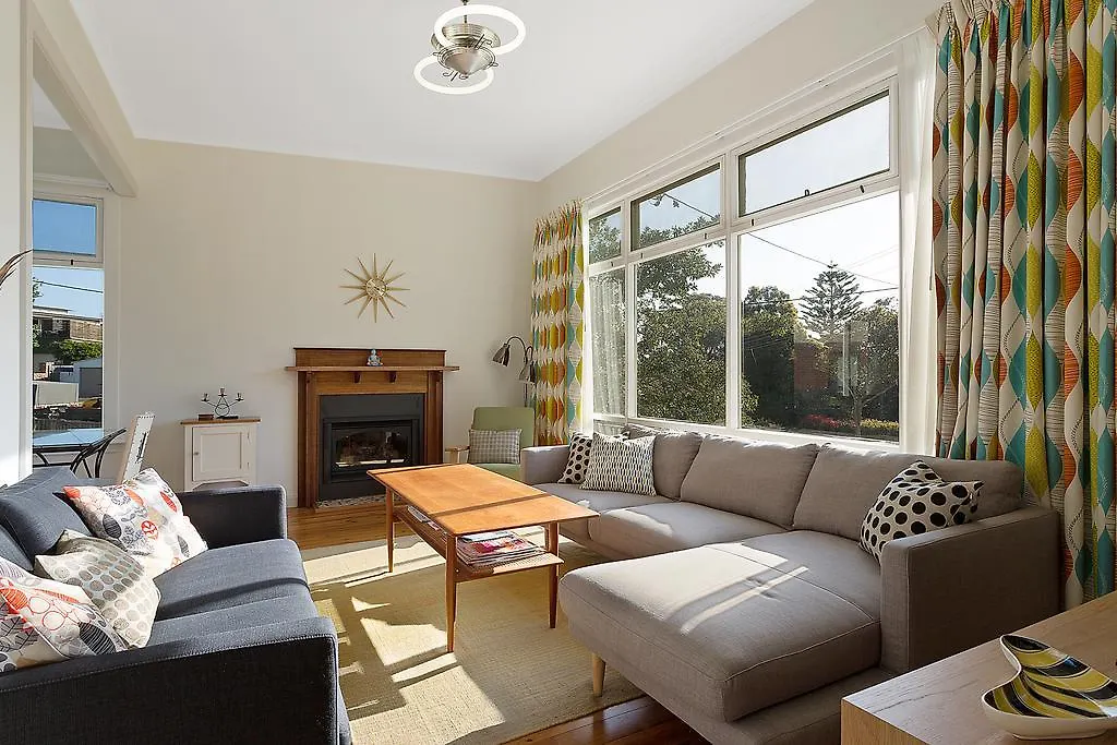The 50'S Beach House Merimbula 0*,